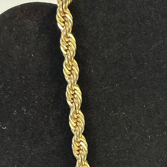Vintage Monet Gold Tone Twisted Woven Rope Chain Necklace Signed‎ 20” Shiny - Picture 2 of 9